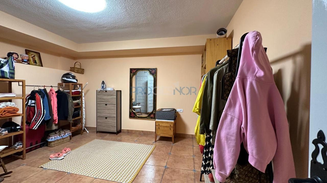 Vestidor semisotano